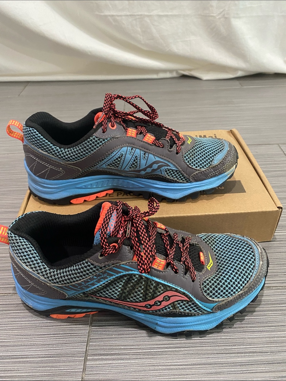 Saucony Excursion TR11 Women's 7.5 Blue Grey Trail Running Hiking Shoes S15249-1